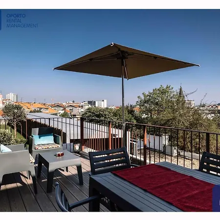 Orm - Almada Terrace Apartmán